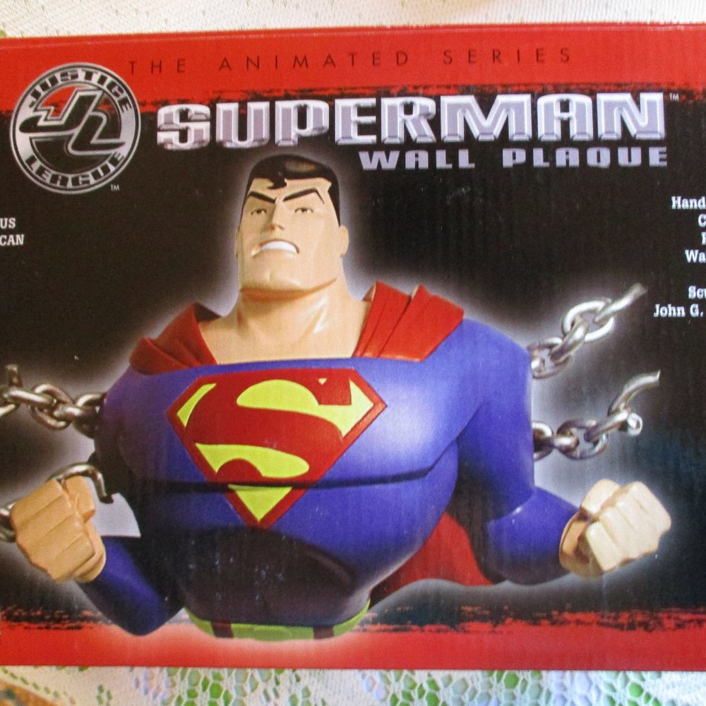 JUSTICE LEAGUE **SUPERMAN** DC WALL PLAQUE PORCELAIN ***BRAND NEW IN BOX***